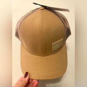 CAPTURE AMERICAN FLAG SNAPBACK HAT